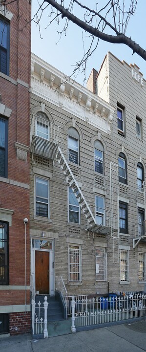 1588 Eastern Pky in Brooklyn, NY - Building Photo