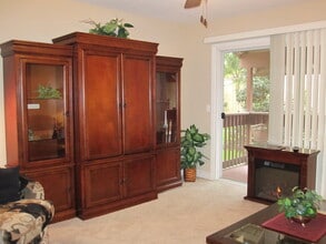 2909 Huntington Blvd in Fresno, CA - Building Photo - Building Photo