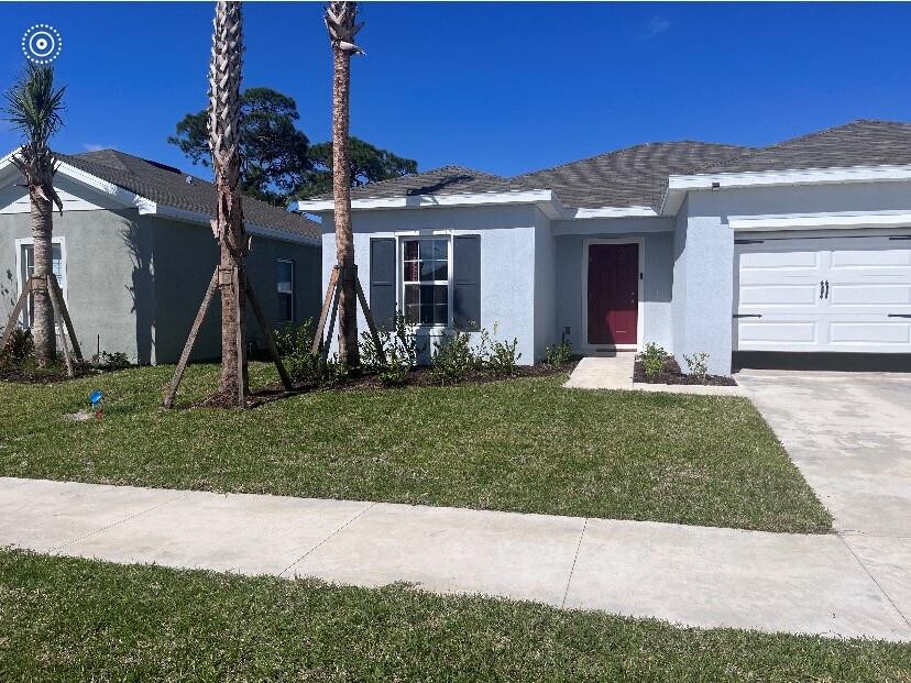 456 Cherimoya St in Fort Pierce, FL - Building Photo