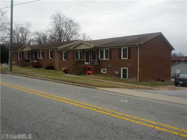 101 Fisher Ferry St in Thomasville, NC - Foto de edificio