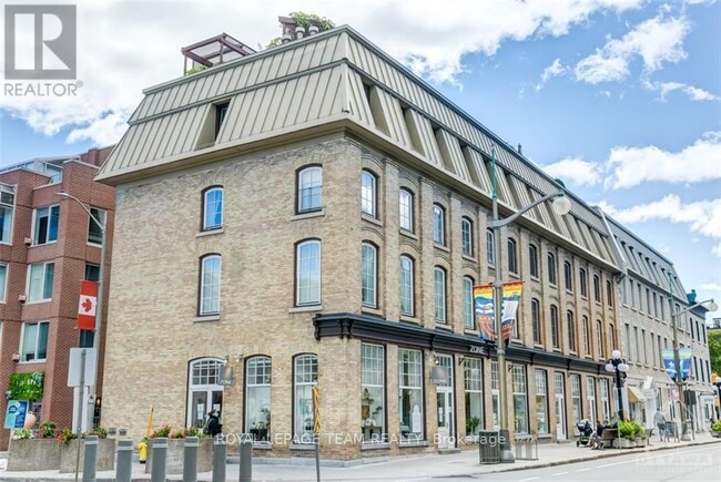 property at 10 Clarence St.