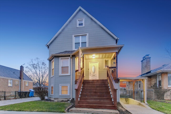 property at 6326 W Cuyler Ave