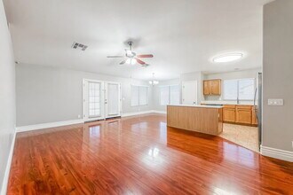 10417 E Crescent Ave in Mesa, AZ - Building Photo - Building Photo