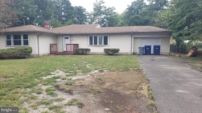 property at 224 Chippewa Trail