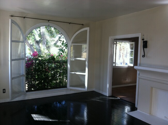 5181 W 20th St in Los Angeles, CA - Building Photo - Building Photo