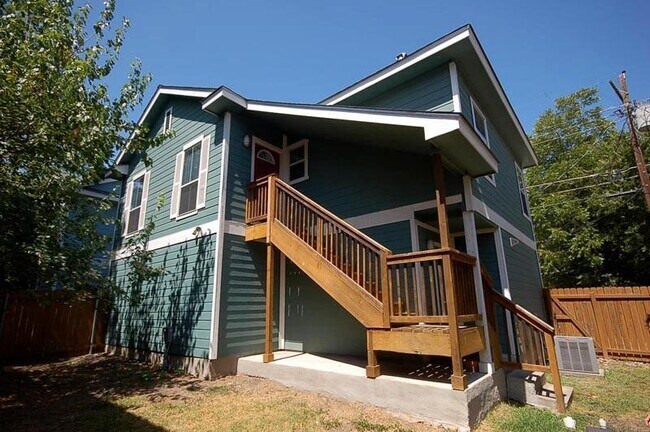 property at 606 E 54th St