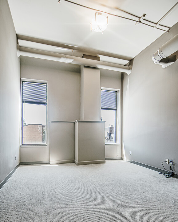 1012 E Broadway, Unit 207 in Columbia, MO - Foto de edificio