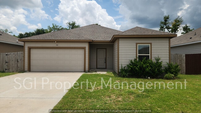140 Canales Cir