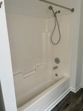 43 Chapin St, Unit Downstairs in Canandaigua, NY - Building Photo - Building Photo