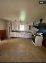 4255 Woodlawn Ave in Beaumont, TX - Building Photo - Building Photo