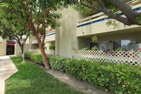 New Horizon Village Senior Apartment Homes in Anaheim, CA - Building Photo - Building Photo