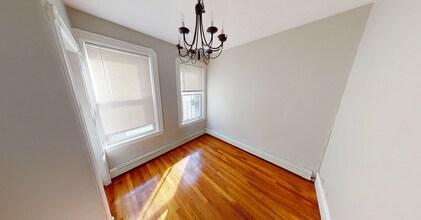 564 Green St in Cambridge, MA - Building Photo - Building Photo