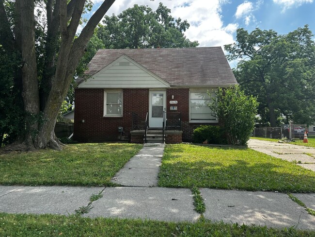 26656 Pattow St in Roseville, MI - Building Photo - Building Photo