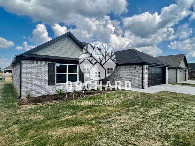 1026 Madden St in Springdale, AR - Building Photo - Building Photo