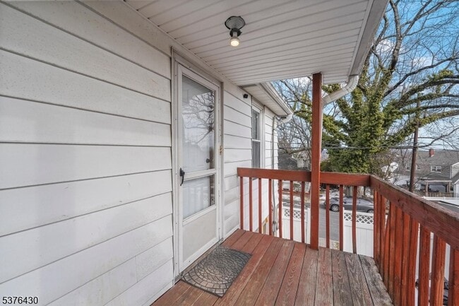 20 Summit Ave in Hawthorne, NJ - Building Photo - Building Photo