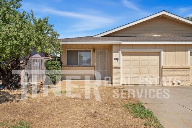 10193 Crawford Way in Sacramento, CA - Building Photo - Building Photo