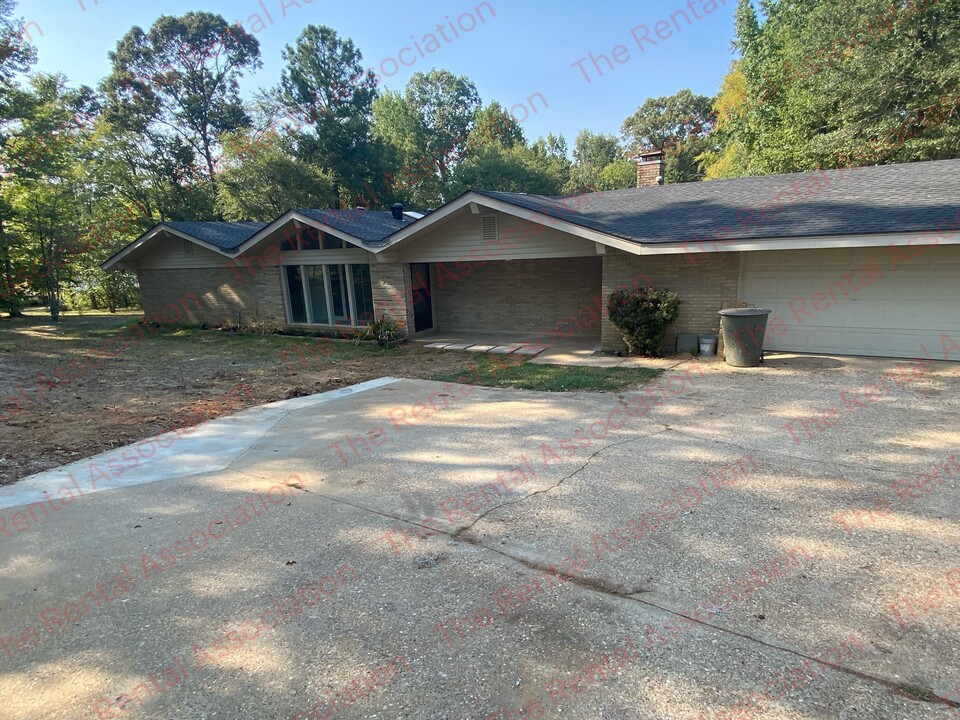 1498 W Martin Luther King Jr Ave in Grambling, LA - Building Photo