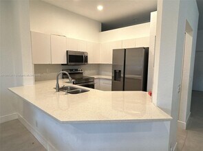 1736 Aspen Ln in Weston, FL - Building Photo - Building Photo