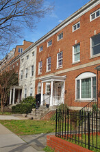 2731 Connecticut Ave NW in Washington, DC - Building Photo - Building Photo