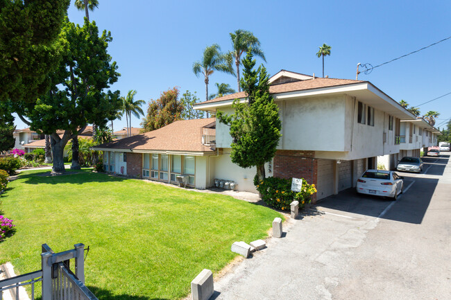 The Vinebrier Apartment in Garden Grove, CA - Building Photo - Building Photo