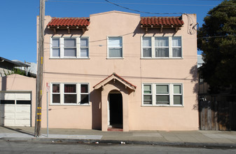 406 Baden Ave in South San Francisco, CA - Building Photo - Building Photo