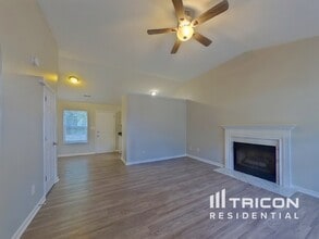 1134 Summit Hills Dr in Charlotte, NC - Building Photo - Building Photo