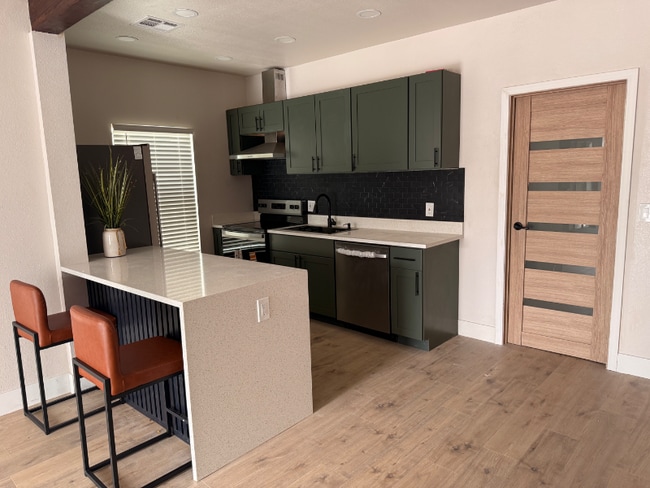 1014 E McKinley St in Phoenix, AZ - Foto de edificio - Building Photo