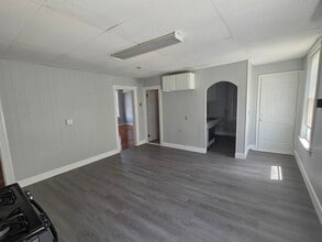 274 Plantation St, Unit 3rd Unit in Worcester, MA - Building Photo - Building Photo