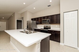 543 Reading St SE in Palm Bay, FL - Building Photo - Building Photo