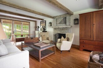 109 Cobble Rd in Salisbury, CT - Building Photo - Building Photo