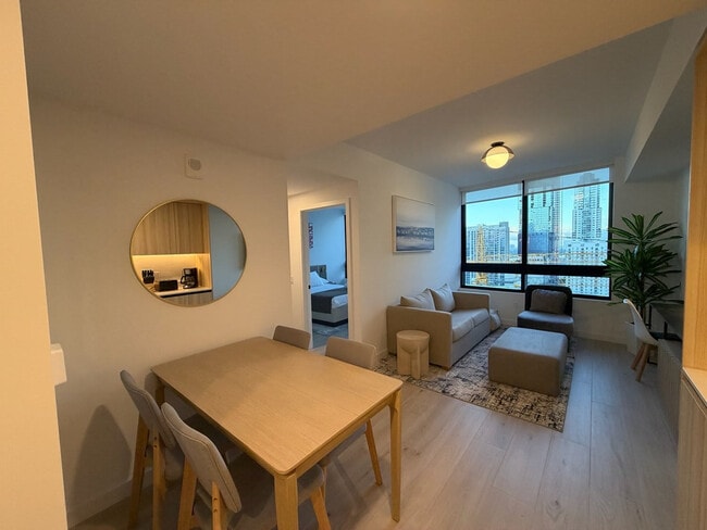 225 N Miami Ave, Unit SI FL27-ID1465699P in Miami, FL - Building Photo - Building Photo