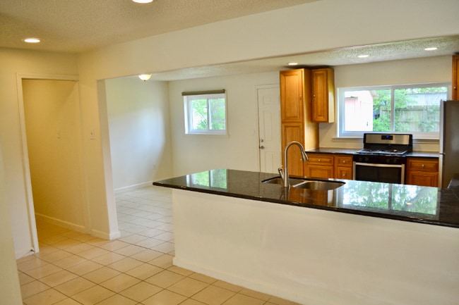 6326 Feldspar St in Houston, TX - Building Photo - Building Photo