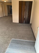 256 Kinsman Ct in Cincinnati, OH - Building Photo - Building Photo