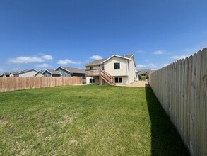 427 Diamond Ridge Blvd in Rapid City, SD - Building Photo - Building Photo