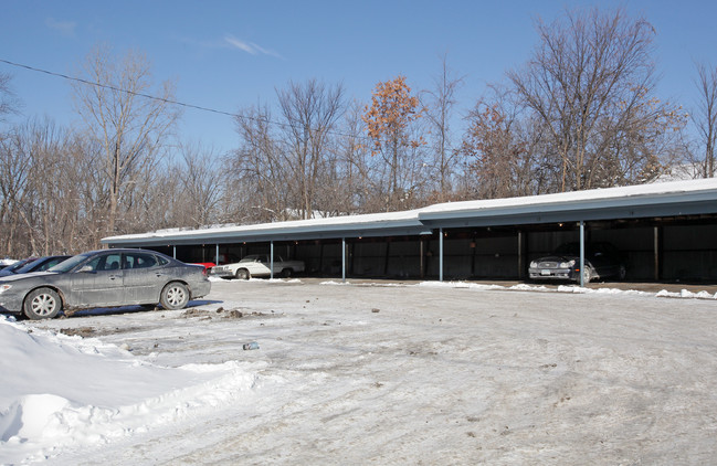 1433 7th St E in St. Paul, MN - Foto de edificio - Building Photo