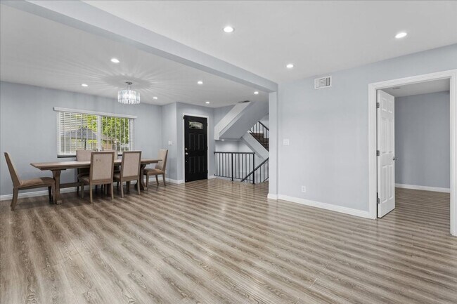 459 Fairview Ave in Arcadia, CA - Building Photo - Building Photo