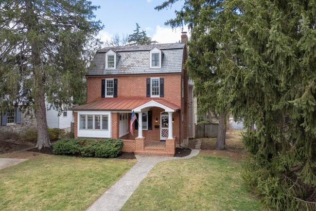 property at 317 W College Terrace