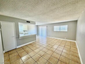 5187 Greene Ln in Las Vegas, NV - Building Photo - Building Photo