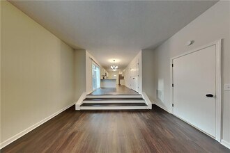 7045 Treeline Dr in Cumming, GA - Building Photo - Building Photo