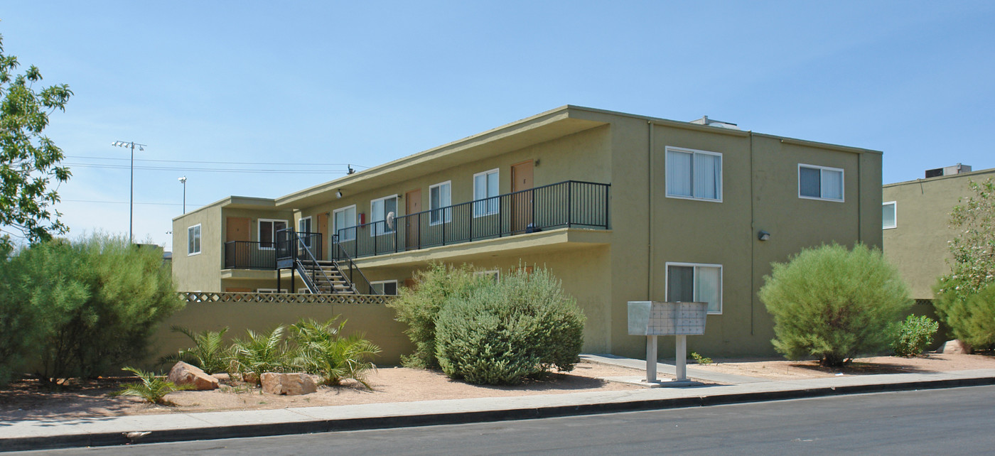 4155 Silver Dollar Ave in Las Vegas, NV - Building Photo