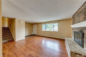 415 Lebo Blvd in Bremerton, WA - Building Photo - Building Photo