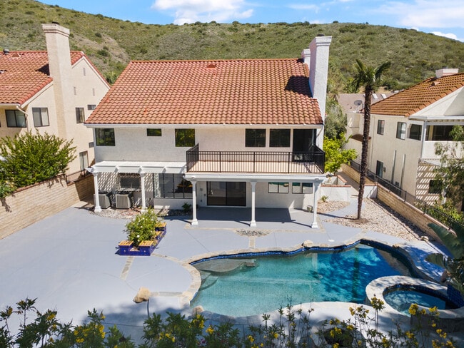 6143 Lake Lindero Dr in Agoura Hills, CA - Building Photo - Building Photo