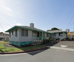 2952 Varsity Cir in Honolulu, HI - Building Photo - Building Photo