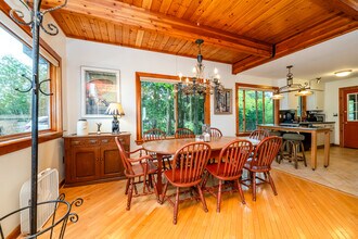 7258 Beach Dr in South Haven, MI - Building Photo - Building Photo