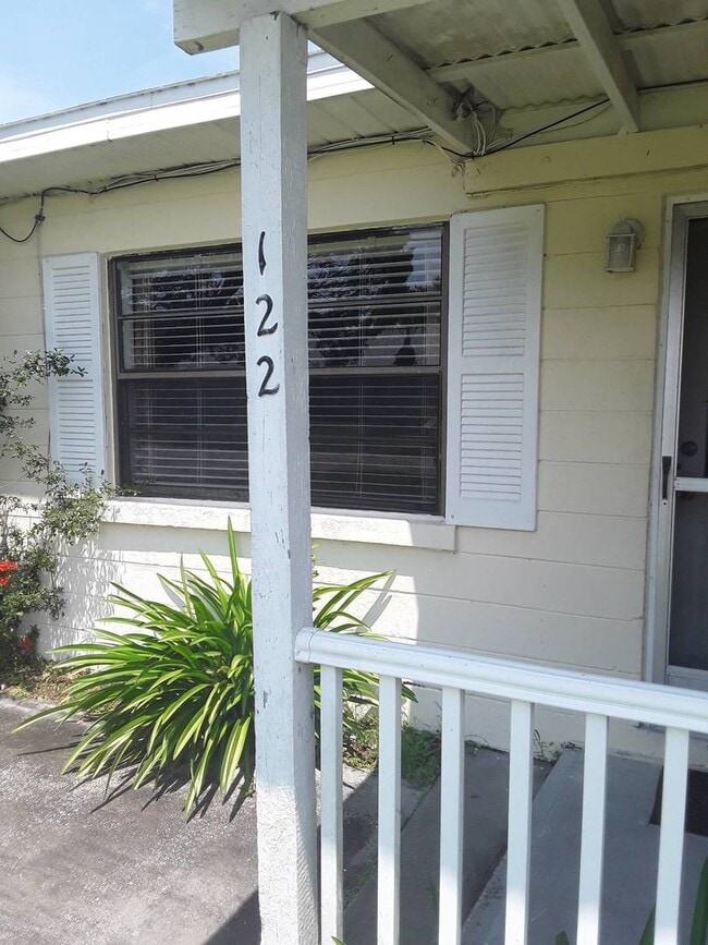 property at 122 Laurel Oak St