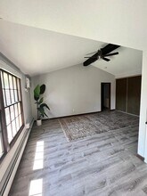 1015 11th Ave S, Unit 6 in Hopkins, MN - Foto de edificio - Building Photo