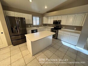 19506 N 66th Ln in Glendale, AZ - Building Photo - Building Photo