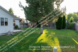 523 W Halverson St in Middleton, ID - Building Photo - Building Photo