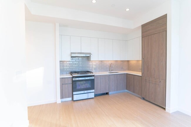 property at 550 10th Ave
