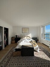 1550 N Lake Shore Dr in Chicago, IL - Building Photo - Building Photo